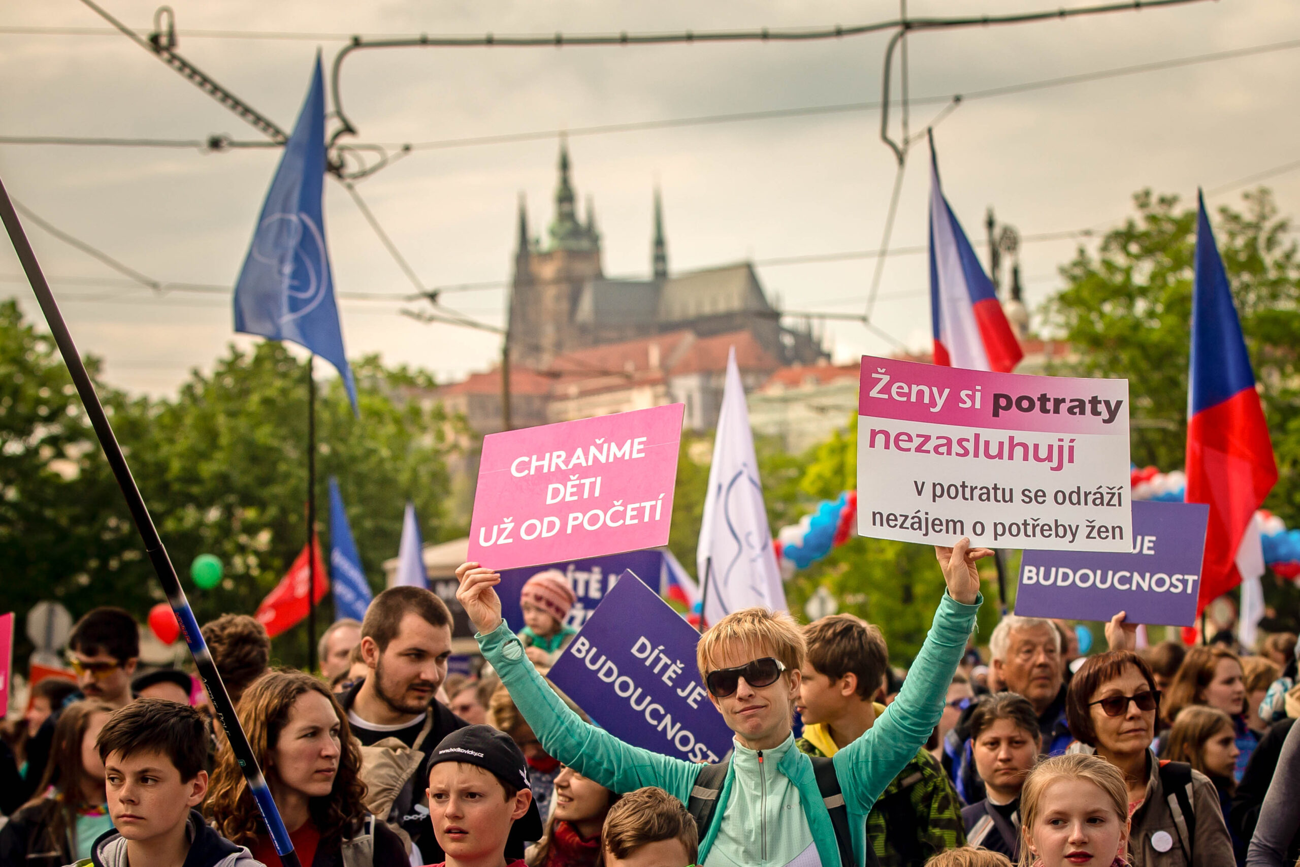 Přečtete si více ze článku Komentář: Hnutí Pro život, či hnutí proti životu?