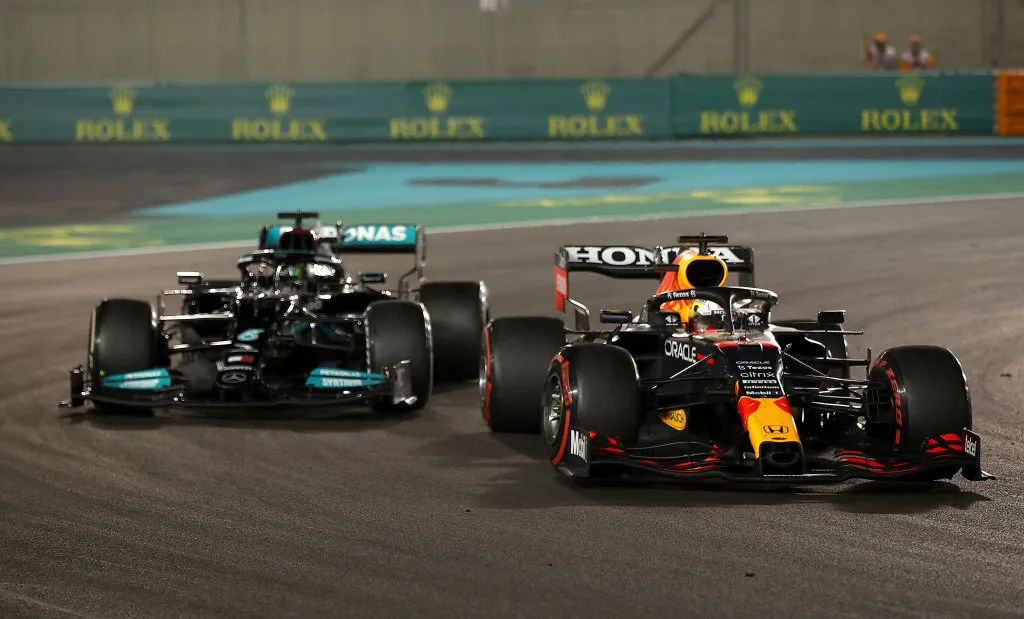 Přečtete si více ze článku Ze stínu mistra světa až do cílové rovinky: Legendární rivality v historii Formule 1 – 1. část